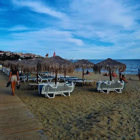морски бряг Case de vacanță